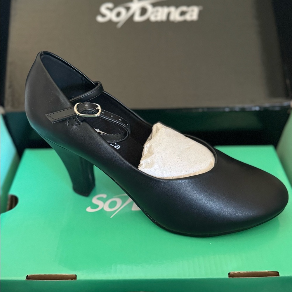 Character Shoes for Dancers 👯‍♀️